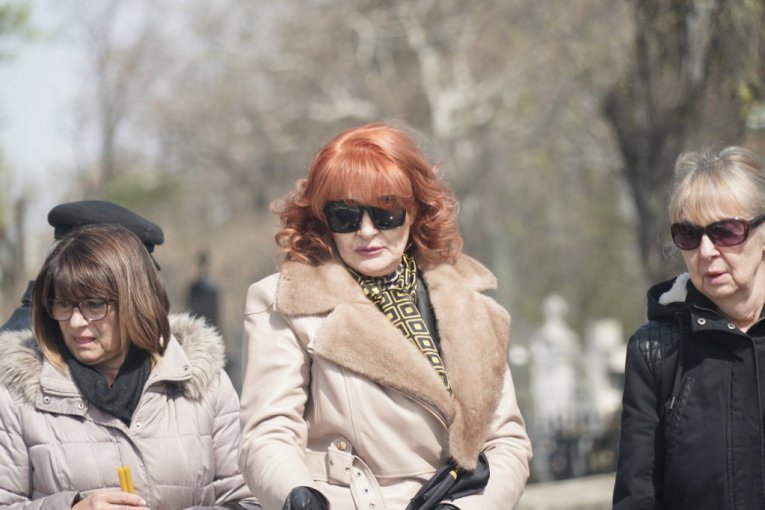 Tozovac pomen dve godine