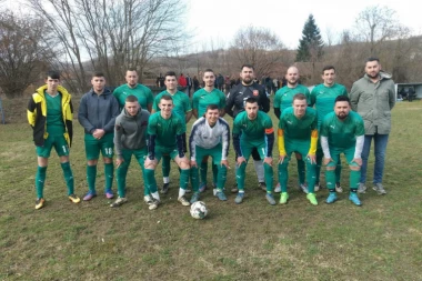 USLOVI ĆE BITI IDEALNI: Na terenu sa veštačkom travom ekipa Mladosti ugostiće sastav Vinogradara iz Riljca!