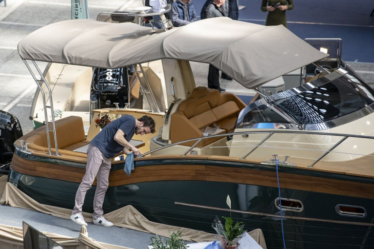 Čamac Sajam nautike,lova i ribolova