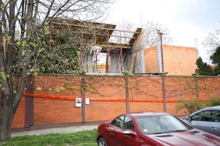 Lepa Brena nelegalna gradnja na Bežanijskoj kosi