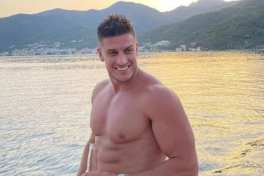 DAVID DRAGOJEVIĆ PROMENIO LIČNI OPIS: Iznenadna transformacija ostavila sve u ŠOKU! (FOTO)