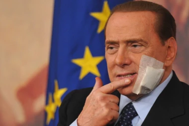 ADDIO A SILVIO! DELOVAO JE NEUNIŠTIVO: Preživeo fizičke napade, padove na bini, tumor prostate i operaciju na otvorenom srcu, a jednu bolest nazvao najvećim iskušenjem (FOTO, VIDEO)