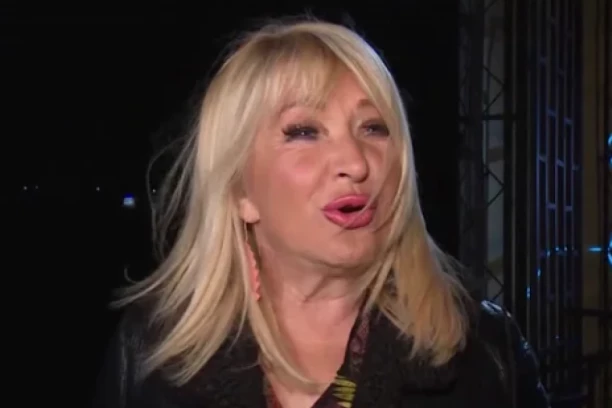 ZAVIRITE U VELIKO SLAVLJE GOCE LAZAREVIĆ! Pevačica nikad emotivnija, MLADOM NASLEDNIKU uputila MOĆNE REČI!