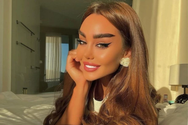 SLAVLJE U DOMU ANE KORAĆ: Emotivna slika sa sinom rastopila i najhladnija SRCA, svi čestitaju! (FOTO)