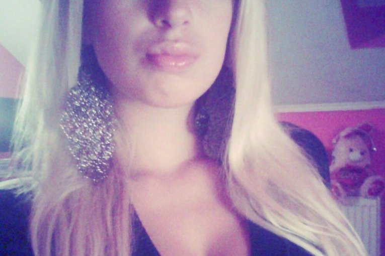 Tea Tairović pre operacija