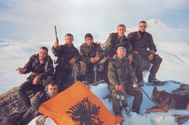 RUKOM JE UZEO OTKINUTU NOGU, NIJE SE ČUO NIJEDAN JAUK: Uz ovakvo herojstvo srpskih mladića dušmani nisu imali šanse