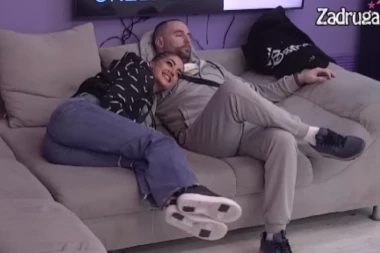 ANĐELA OTKRILA ZVEZDANU NOVI FETIŠ: Ljubavnica bez blama, Slavnić morao da je obuzda pred svima!