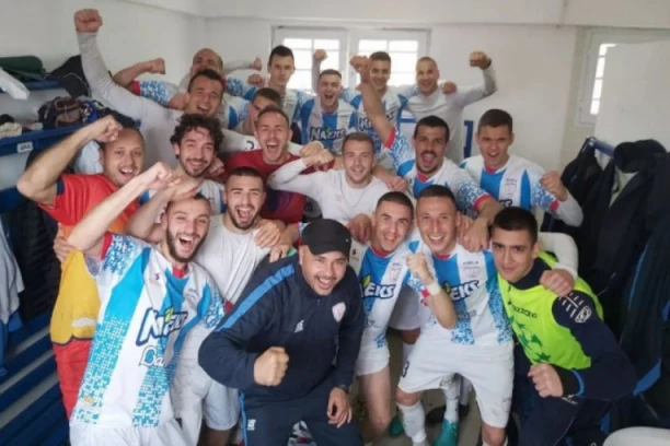 ISTOČNI ROLERKOSTER: Paraćinci srušili lidera! Da li je pitanje šampiona rešeno? (FOTO GALERIJA, VIDEO)