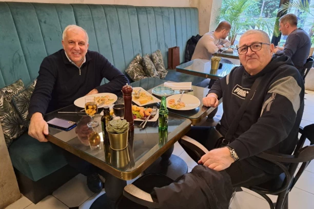 EKSKLUZIVNO! STIGLA POTVRDA OD ŽOCOVOG PRIJATELJA: Obradović ostaje u Partizanu! "Svratio je na času piva, sam isprži jaja u kafiću..."