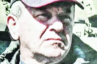 ČUJ, TENK NA VRHU PLANINE! Nemoguća misija zastavnika Ivice: Herojska akcija hrabrog oficira vojske Jugoslavije kojom je SPREČIO kopnenu invaziju