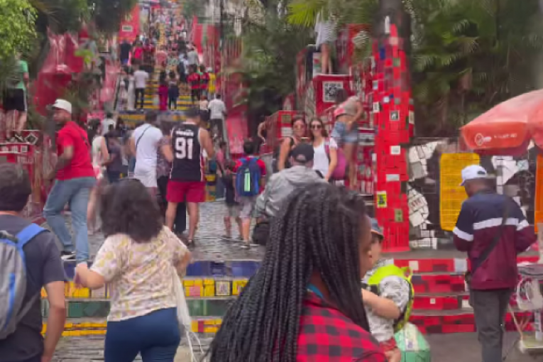 Dara Bubamara otišla na odmor u Brazil slike