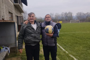 UPRAVA JE MORALA BRZO DA REAGUJE: Iznenadna ostavka trenera i nedolazak nekoliko igrača upalio alarm u Zdravčićima, popularni "Kire" spreman da vrati tim na pravi kolosek!