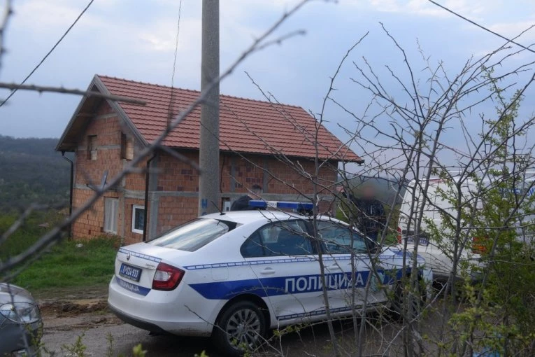 DEČAK (10) UBODEN U STOMAK U RIPNJU! Hitno prevezen u bolnicu, policija ISPITUJE slučaj!