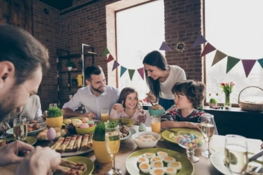 ZA VASKRS MORATE BITI BUDNI DO PONOĆI: Četiri važna običaja bi trebalo da ispoštujete za praznik radi dobrobiti cele porodice