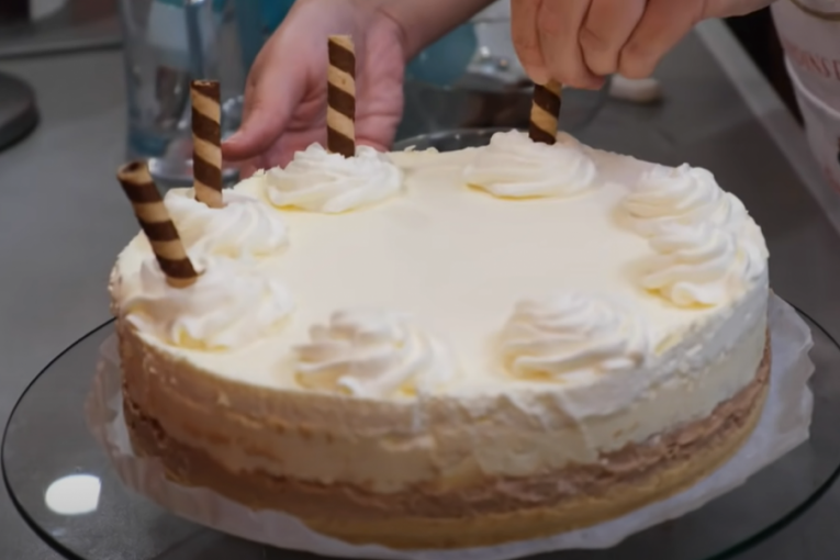 Dekorisanje torte