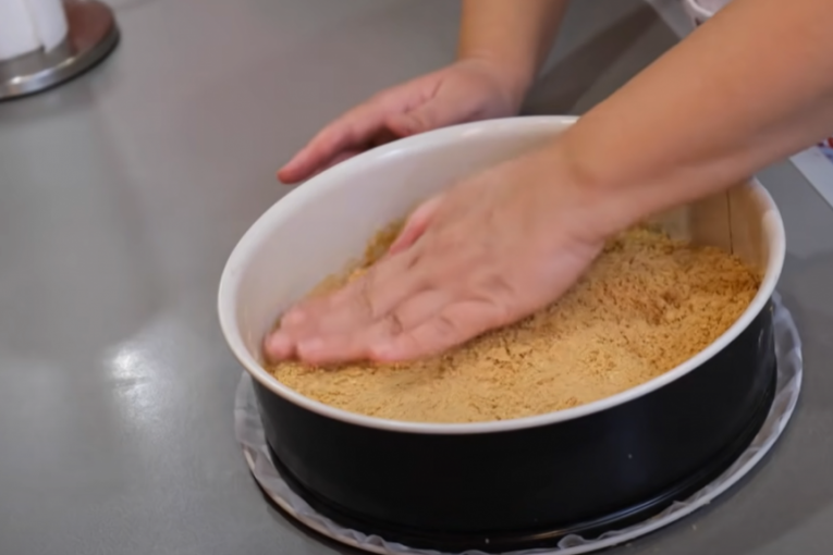 Ravnanje keks korice