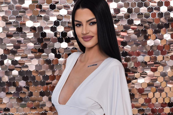 Tara Simov na proslavi rođendana