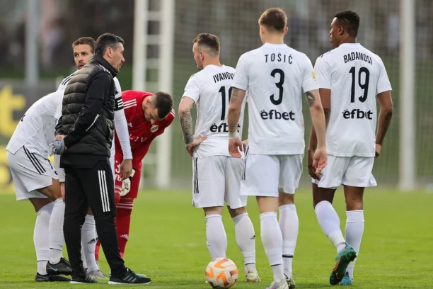 OGLASILI SE IZ ČUKARIČKOG: "Brđani" RAZOČARANI, odluku o nastavku utakmice sa Partizanom doneće ON!