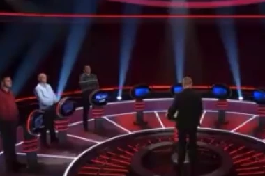 PUKLA BRUKA! Neviđeni SKADNAL u emisiji ''Najslabija karika'', Srbija se DIGLA na noge, Kojo POBESNEO: Mene je SRAMOTA! (VIDEO)