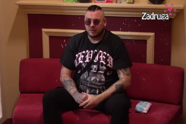 VODITELJ MU OČITAO BUKVICU! Car se IZVINIO Janjuševoj porodici, ali mu ovo NE OPRAŠTA! (VIDEO)