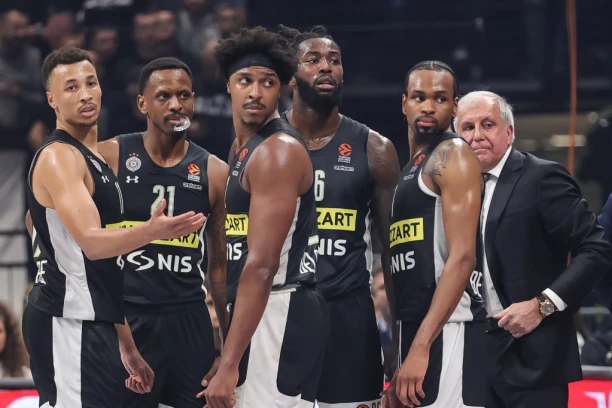 SJAJAN POTEZ PRED MEČ SA REALOM! Košarkaši Partizana pokazali kako se VOLI klub!