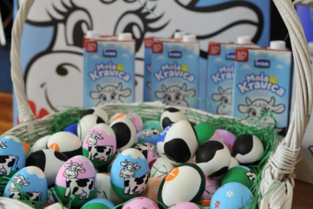 HUMANOST NA DELU – 20t MLEKA U NAREDNOM PERIODU ZA USTANOVE ZA NEZBRINUTU DECU: Kompanija Imlek donirala 400l mleka SOS Dečijem selu Sremska Kamenica