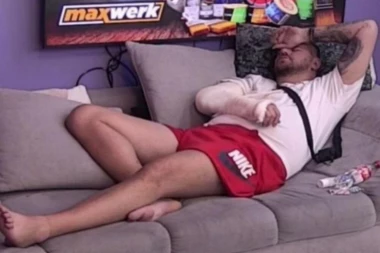 JANJUŠ MOGAO DA OSTANE INVALID! Zadrugom odjekuju jauci, bivši košarkaš ne prestaje da se KLJUKA jakim lekovima! (VIDEO)