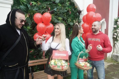 ANĐELU NE PRIMEĆUJE KADA JE ALEKSANDRA U BLIZINI: Zvezdan izazvao Cara na duel, pa mu radio iza leđa, zbog ovoga će leteti perje!