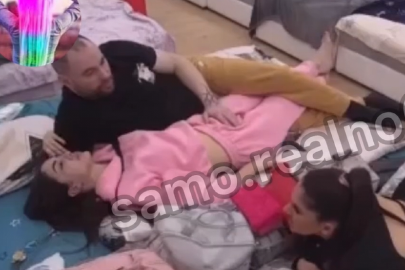 Zvezdan dodiruje Anđelu