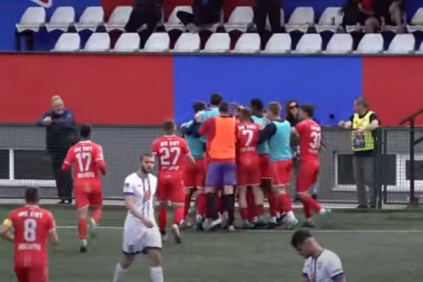 TRAKTORISTI TEŠKOM MUKOM IZORALI POBEDU: Lider trijumfom okončao ligaški deo takmičenja - još sedam koraka deli ih od istorije! (VIDEO)