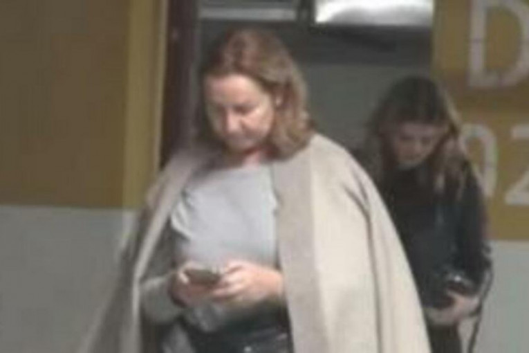 Ana Bekuta bez šminke