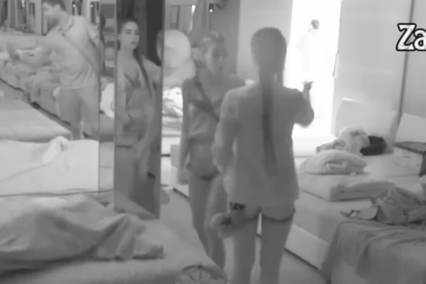 ŽESTOKA DRAMA U CIK ZORE! Histerija u spavaćoj sobi, zadrugarka VRIŠTEĆI izletela napolje! (VIDEO)