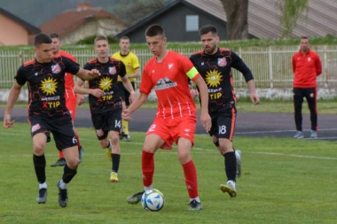 NEIZVESNO U GRČEVITOJ BORBI ZA OPSTANAK: Rađevac odvažno do pobede protiv oslabljene Sloge!