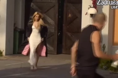 ZADRUGARI DOBILI SPECIJALNU GOŠĆU: Pevačica ih odmah postrojila, pa najavila lom! (FOTO)