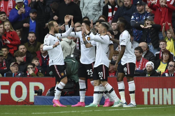 NAVIJAČI JUNAJTEDA IMAJU RAZLOGA ZA BRIGU: Velike glavobolje za Ten Haga pred meč sa Koventrijem!