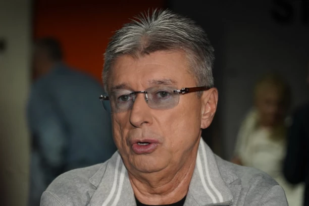 SAŠA POPOVIĆ NA METI PREVARANATA: Ukrali mu IDENTITET, svi dokazi pušteni u javnost!