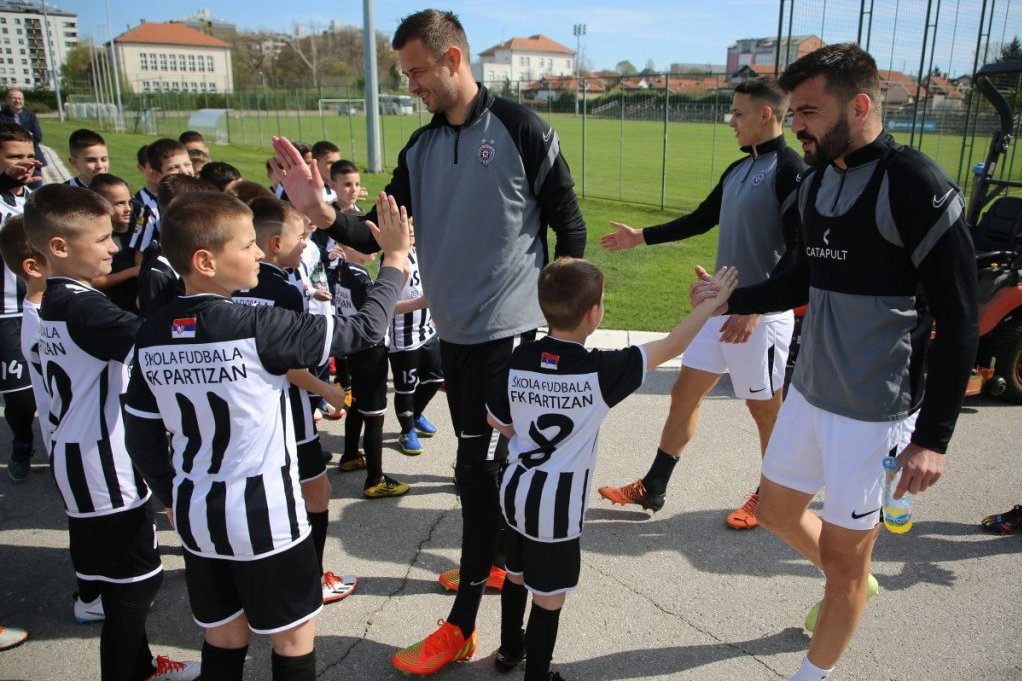 Fudbaleri Partizana proslavili Vaskrs