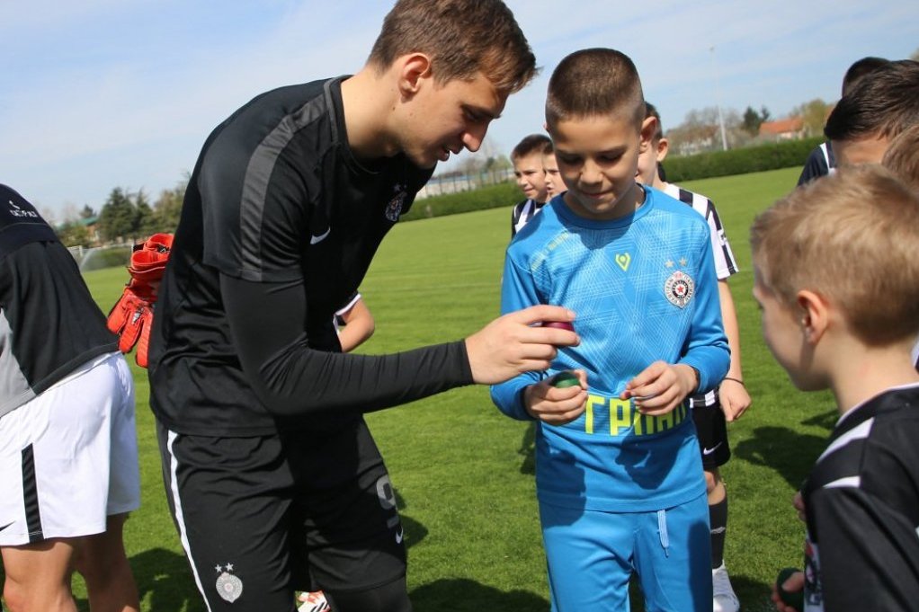 Fudbaleri Partizana proslavili Vaskrs