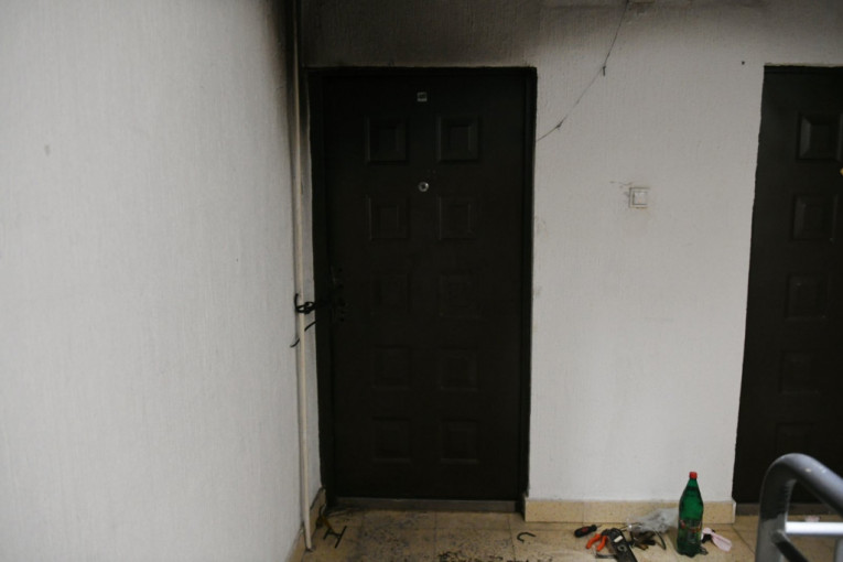 Izgoreo stan u požaru u Sremčici