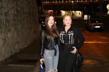 "ZAVIDIM CECI RAŽNATOVIĆ" Sanja Đorđević šokirala izjavom, pa se obratila ćerki pred vilom na Dedinju! (VIDEO)