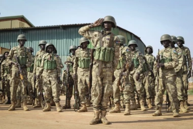 DA LI SMO NA PRAGU NOVOG SUKOBA? Dve zemlje u sve većoj svađi oko pomoći pobunjenicima, traže od saveznika da BIRAJU STRANU