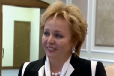 ON JE NOVI MUŽ BIVŠE PUTINOVE ŽENE: 20 godina je mlađi od nje, lično ih je upoznao ruski lider (VIDEO)