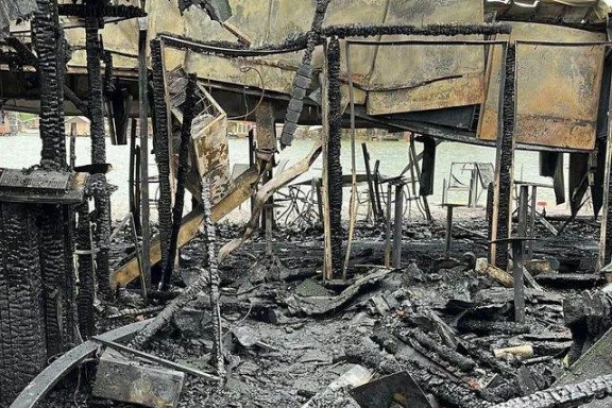 POTVRĐENO PISANJE REPUBLIKE! Gazdarica izgorelog splava: Sumnjamo da nam je požar podmetnut, ostali smo bez svega (FOTO)