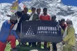 DOKTOR NA VASKRS OSVOJIO HIMALAJE: Dragan se za sedam dana popeo na Anapurnu, 30 spasilačkih letova prevozilo povređene planinare