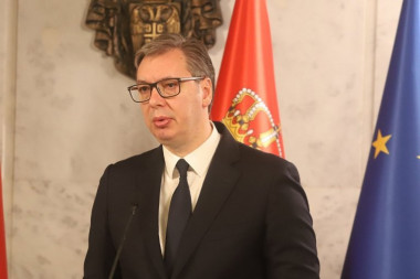 PREDSEDNIK RASPISAO IZBORE! Vučić: U vreme neverovatnih pritisaka važno je da Srbija sačuva MIR I STABILNOST! (VIDEO)