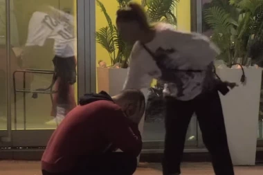 ZVEZDAN U SUZAMA KLEKNUO PRED ANOM: Slavnićevi urlici odjekuju Šimanovcima, potresne scene iz rijalitija teraju JEZU u kosti! (VIDEO)