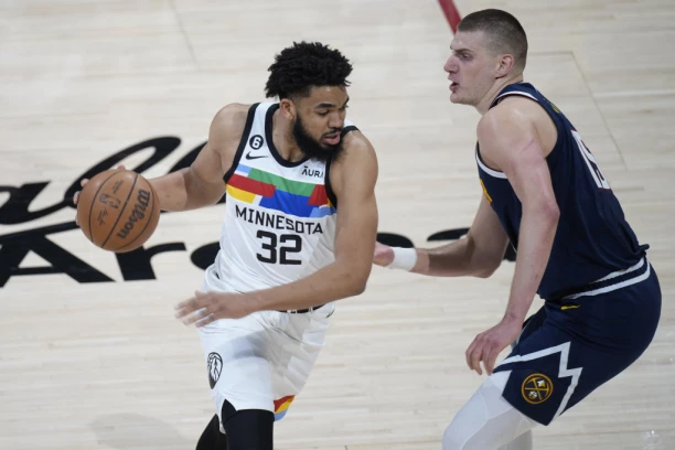 SVI SE KLANJAJU JOKIĆU! Srbin PISAO ISTORIJU i ušao u anale NBA lige!