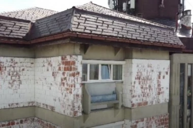 TUGA U KRAGUJEVCU: Žena koja je skočila sa Y solitera IPAK PREMINULA