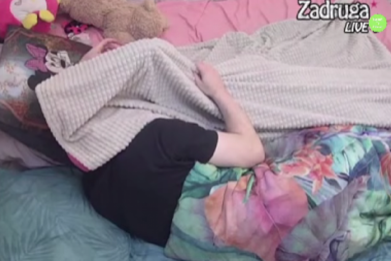 Zvezdan i Maja u akciji Zadruga 6 slike