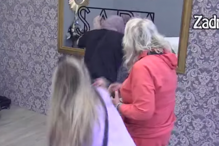 Zvezdan Slavnić lupa glavom u ogledalo Zadruga 6